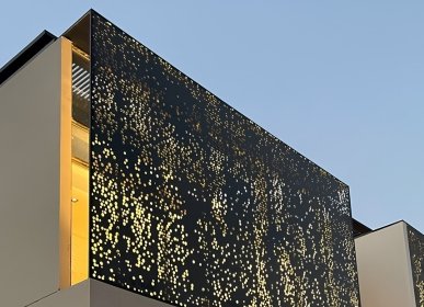 الصفحة الرئيسية 12